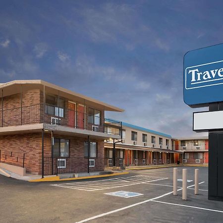 Travelodge By Wyndham Кламат Фолс Екстериор снимка