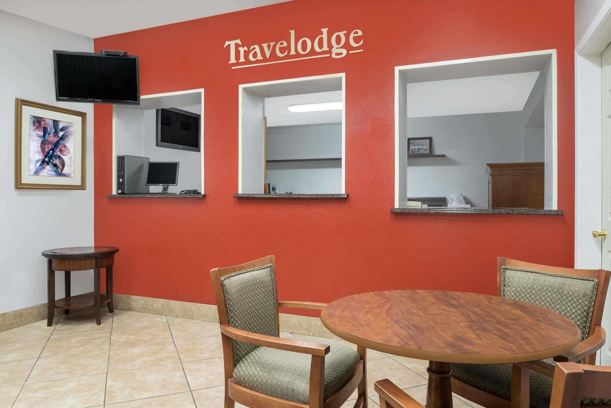 Travelodge By Wyndham Кламат Фолс Екстериор снимка